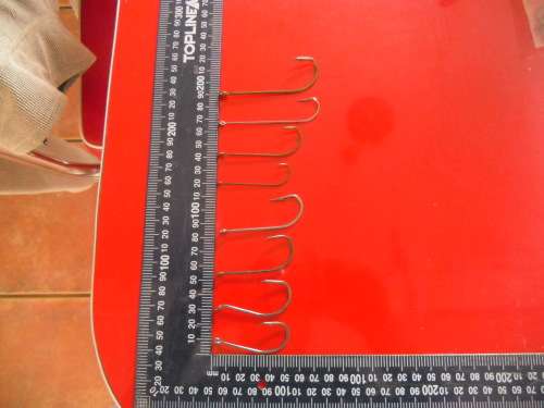 FISHING HOOKS  (VERY GOOD CONDITION)